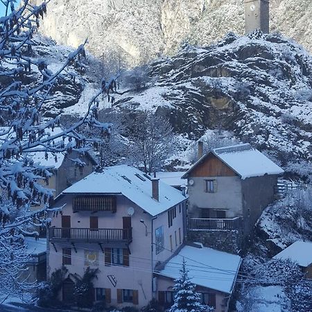 Gite Auberge Les Terres Blanches De Meolans Méolans Exterior foto