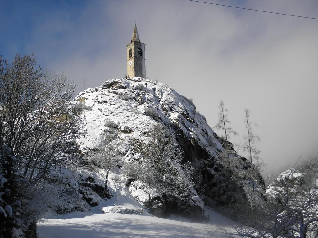 Gite Auberge Les Terres Blanches De Meolans Méolans Exterior foto