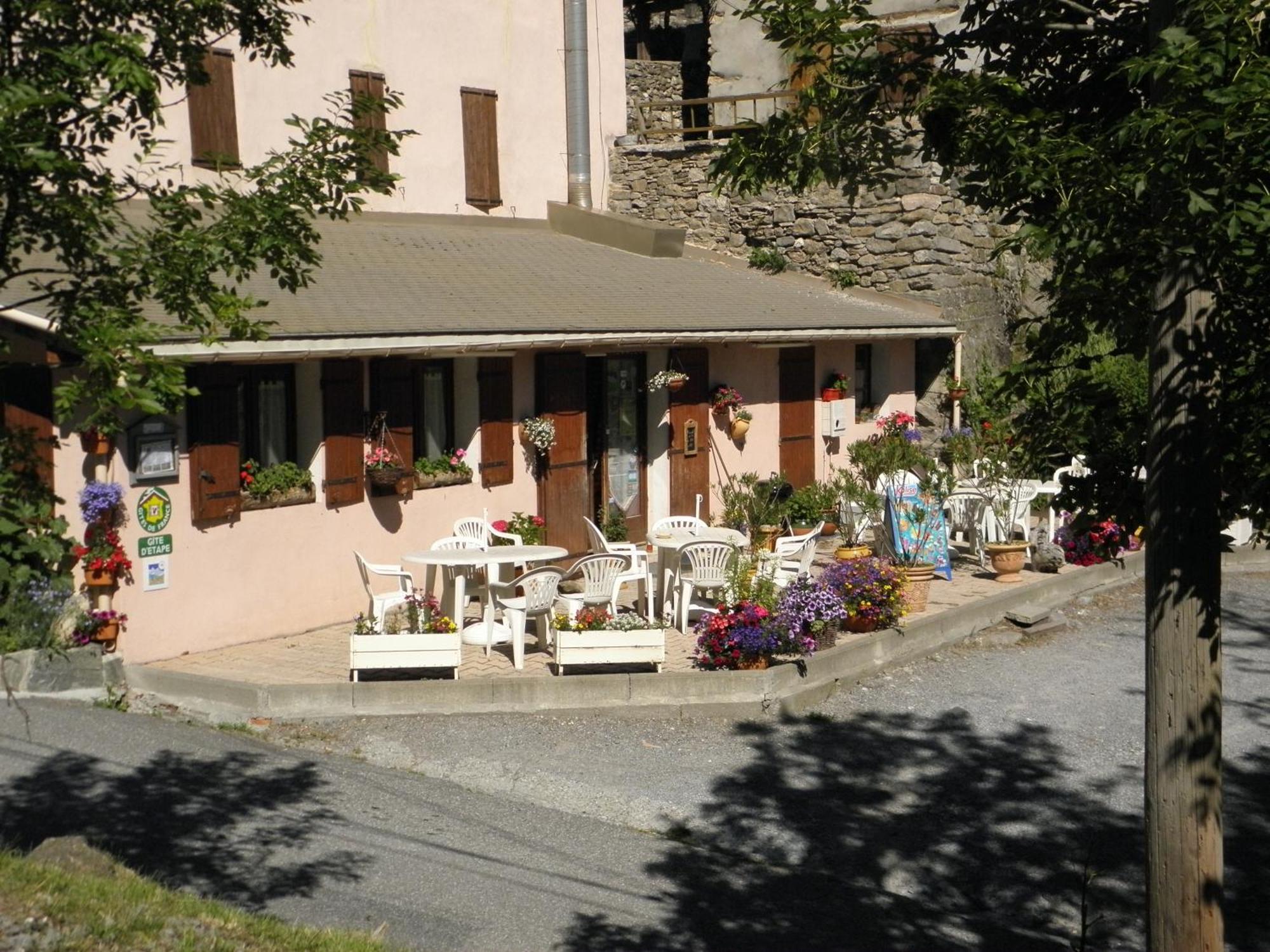 Gite Auberge Les Terres Blanches De Meolans Méolans Exterior foto