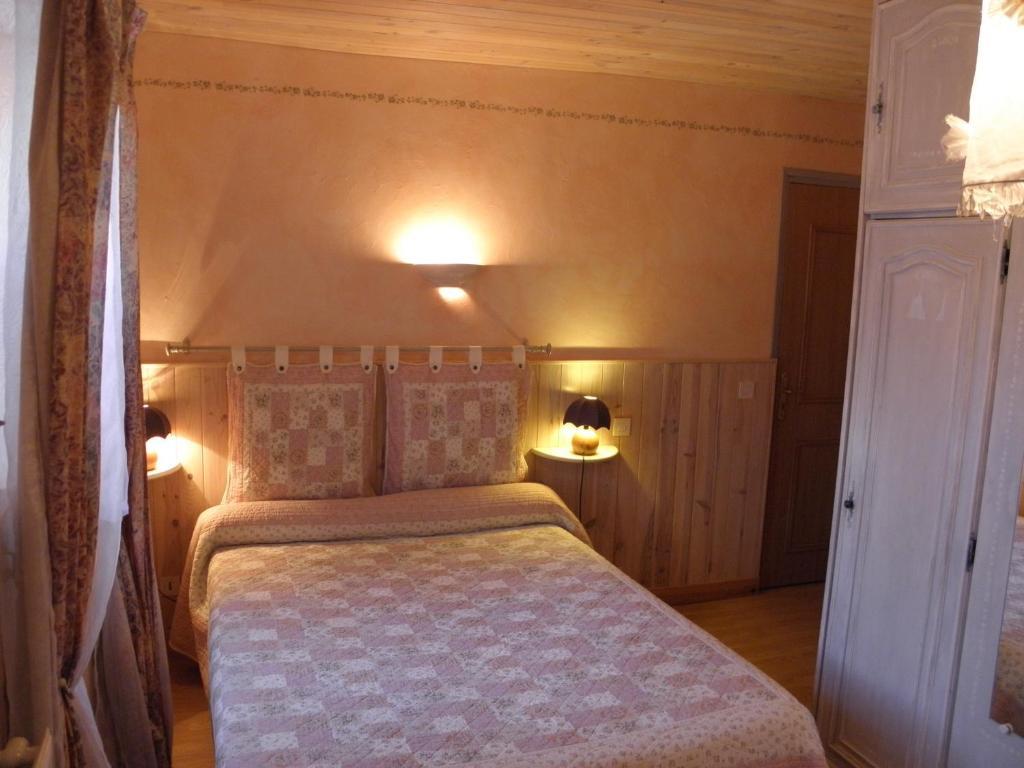 Gite Auberge Les Terres Blanches De Meolans Méolans Quarto foto