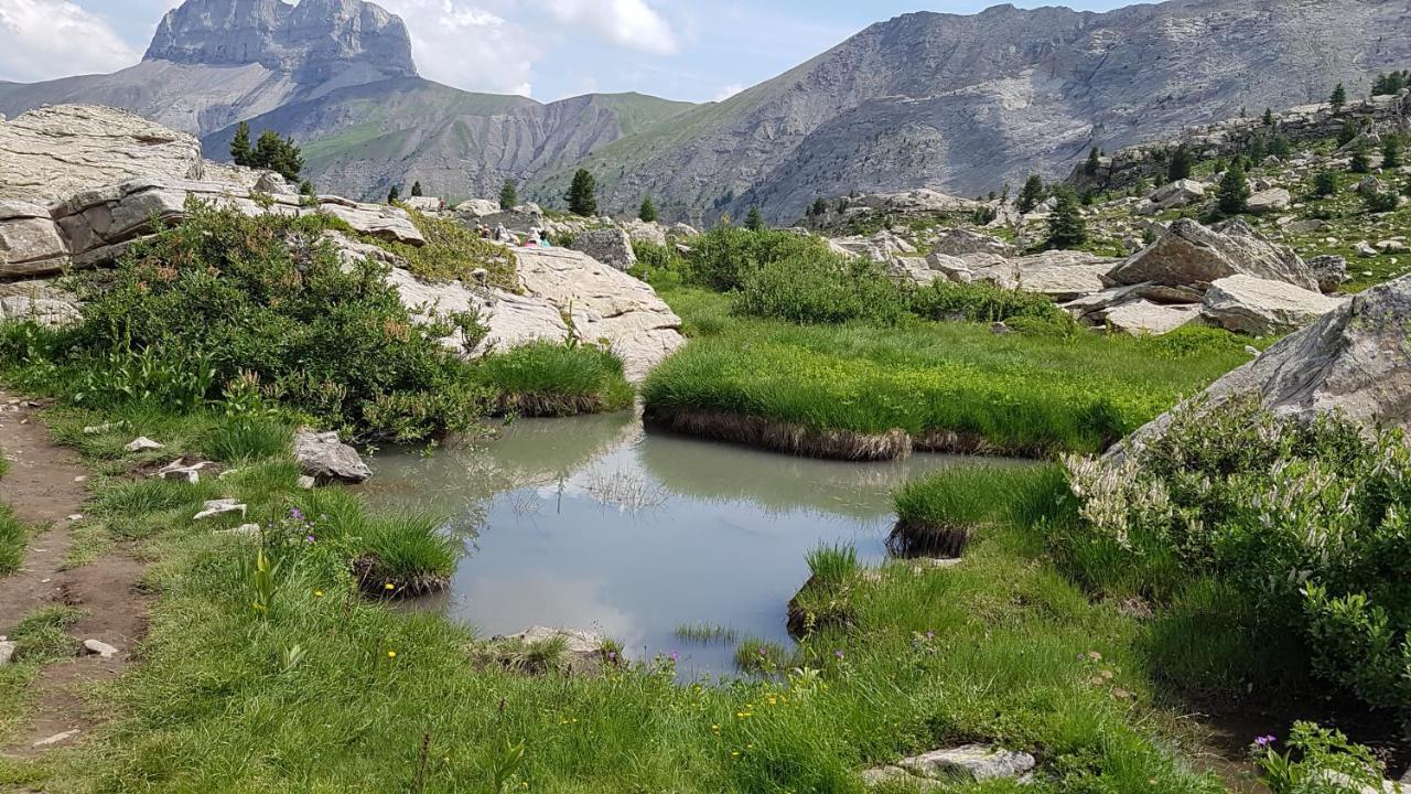 Gite Auberge Les Terres Blanches De Meolans Méolans Exterior foto